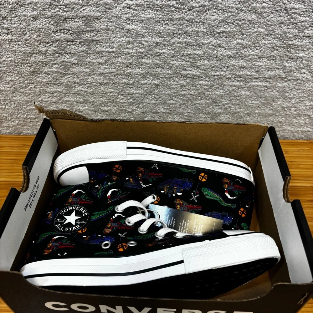 Converse‎ Chuck Taylor Hi 1V Black Train Print NEW Kids Size 3 Youth